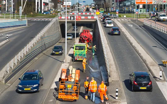 3199 fullimage schoonmaken tunnels