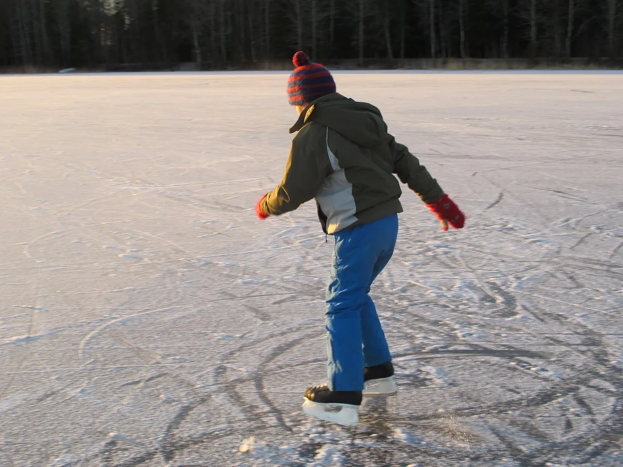 ice skates 1200901 1280
