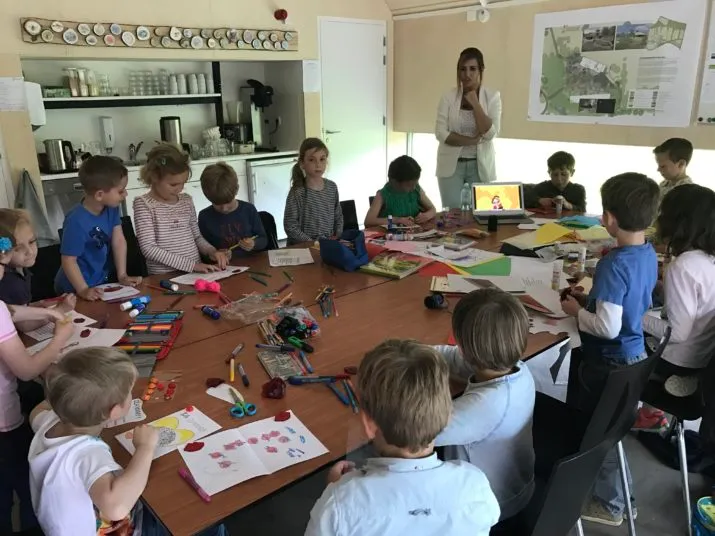 kinderen van de poolse school amersfoort aan het werk foto ewelina tokarczykjpg e1497251289847