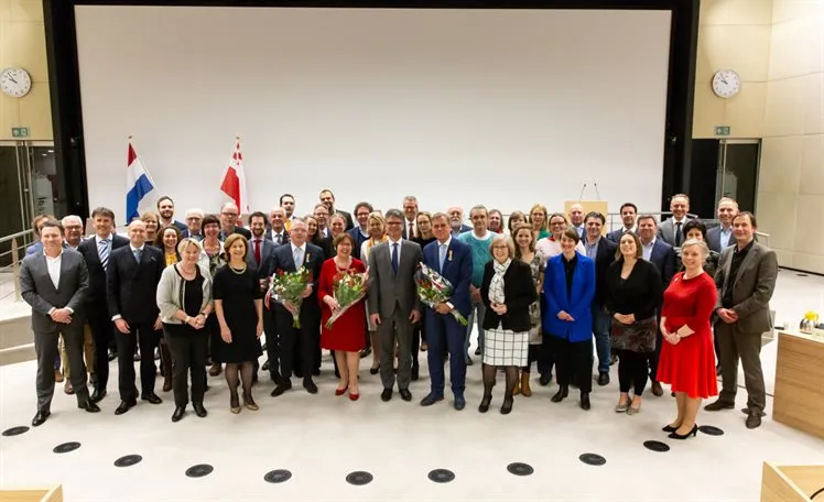 vertrekende statenleden nemen afscheid foto provincie utrecht