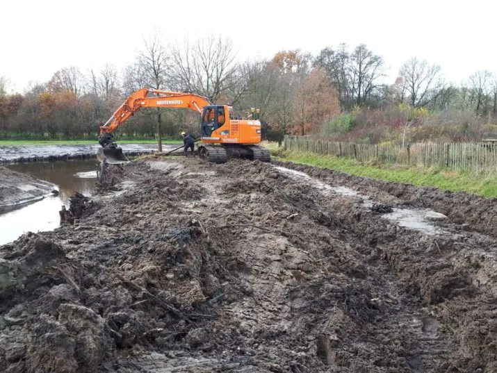 werk aan monding lunterse beek e1511972030990