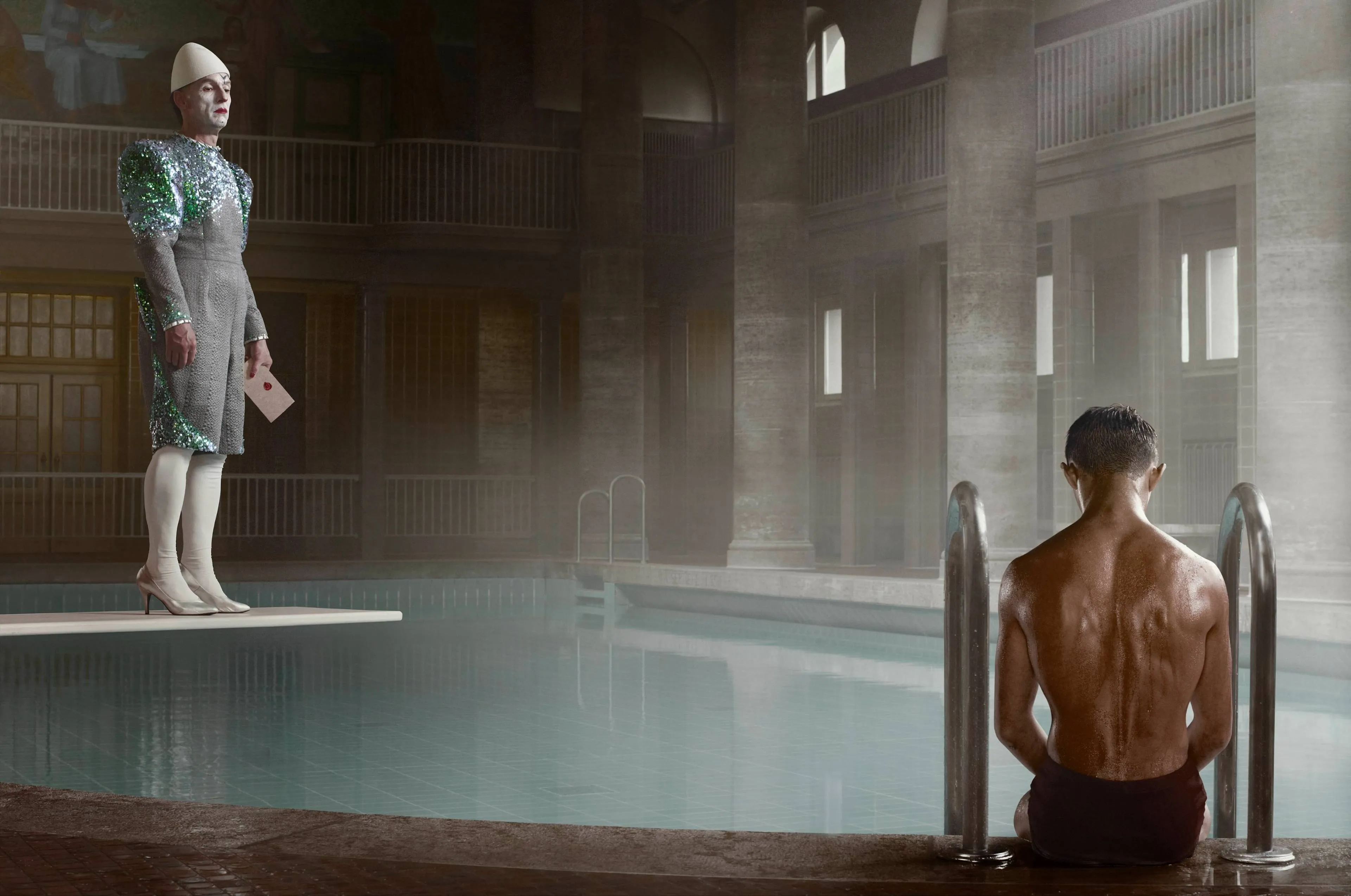 Berlin, Stadtbad Neukölln - Paradise Portraits, Matt - Fotograaf_ Erwin Olaf. Courtesy_ Galerie Ron Mandos, Amsterdam