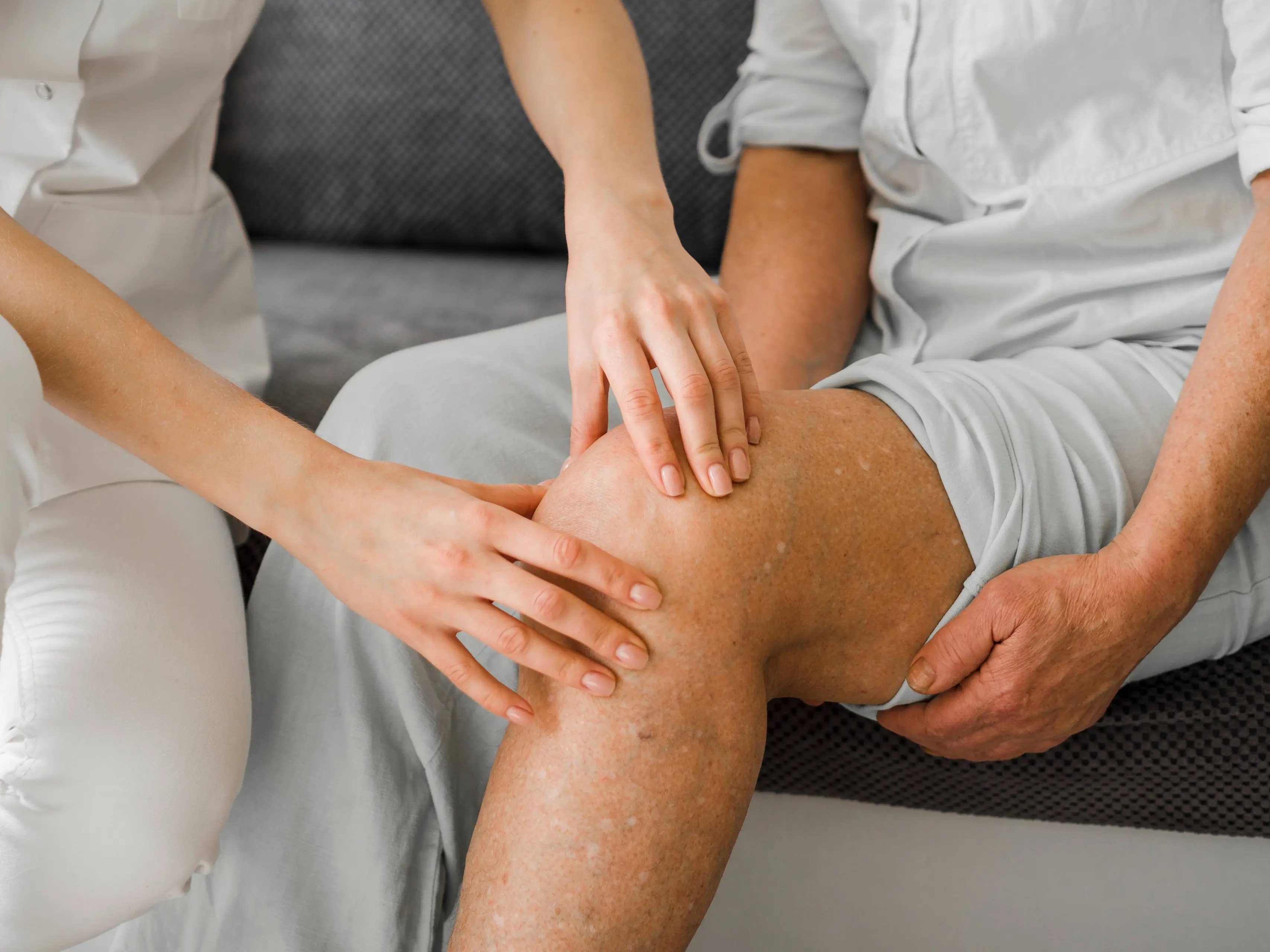 kumarsu6745-knee-10309879