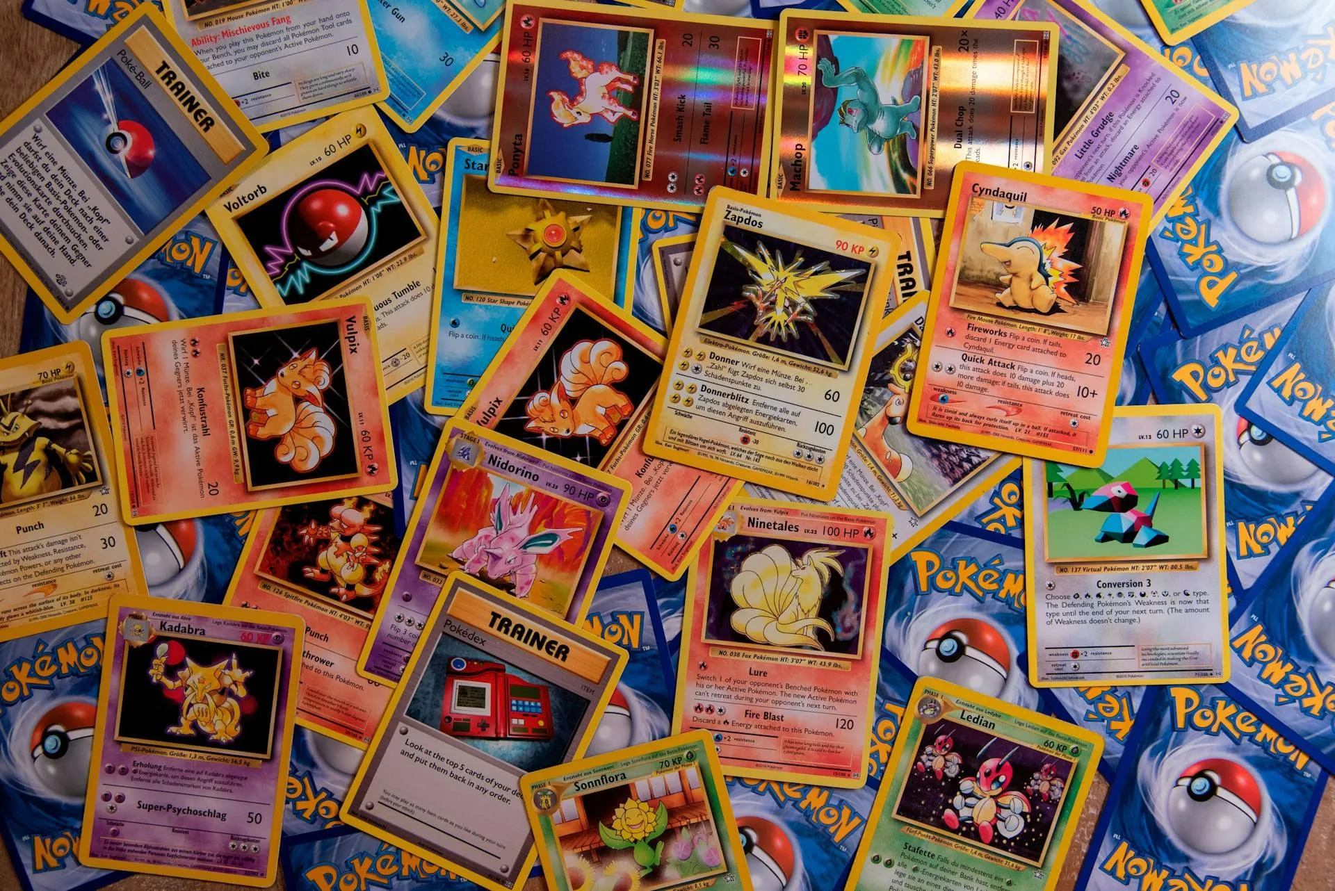 amsterdam-is-in-de-ban-van-verzamelen-van-pokemon-tcg-tot-pop-mart-labubu-hyp3