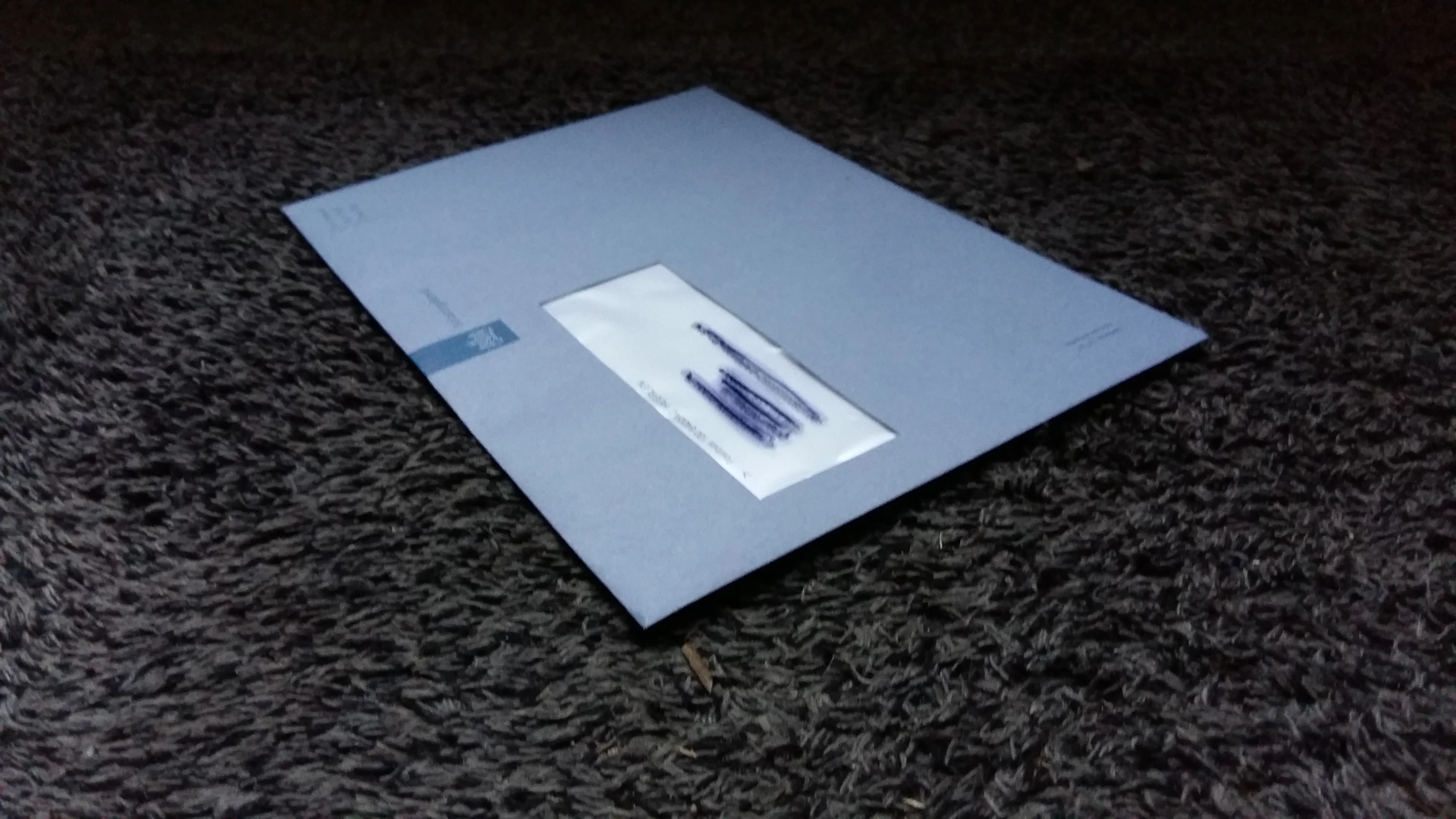 blauwe envelop