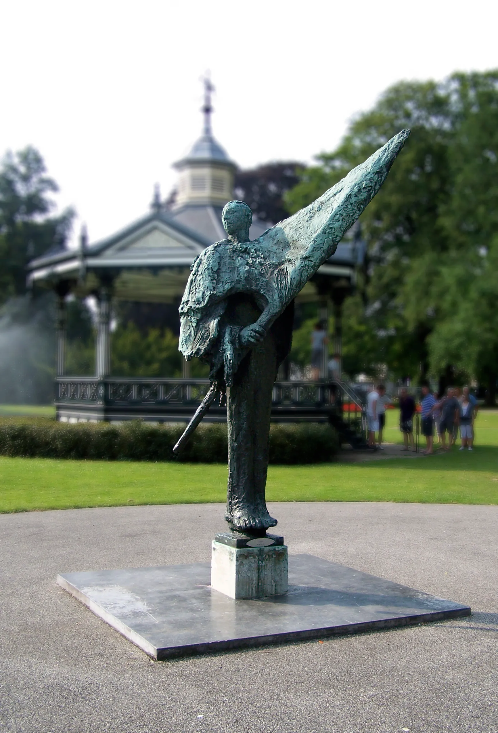 centraal monument cor hund oranjepark apeldoorn wikimedia