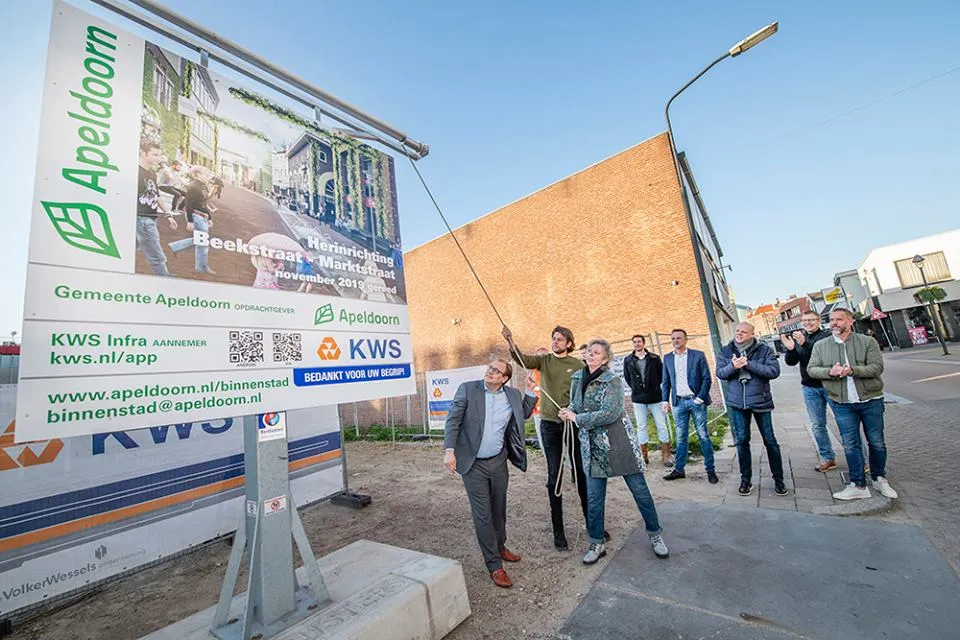 onthulling bouwbord marktstroom marktstraat beekstraat fb gemeente