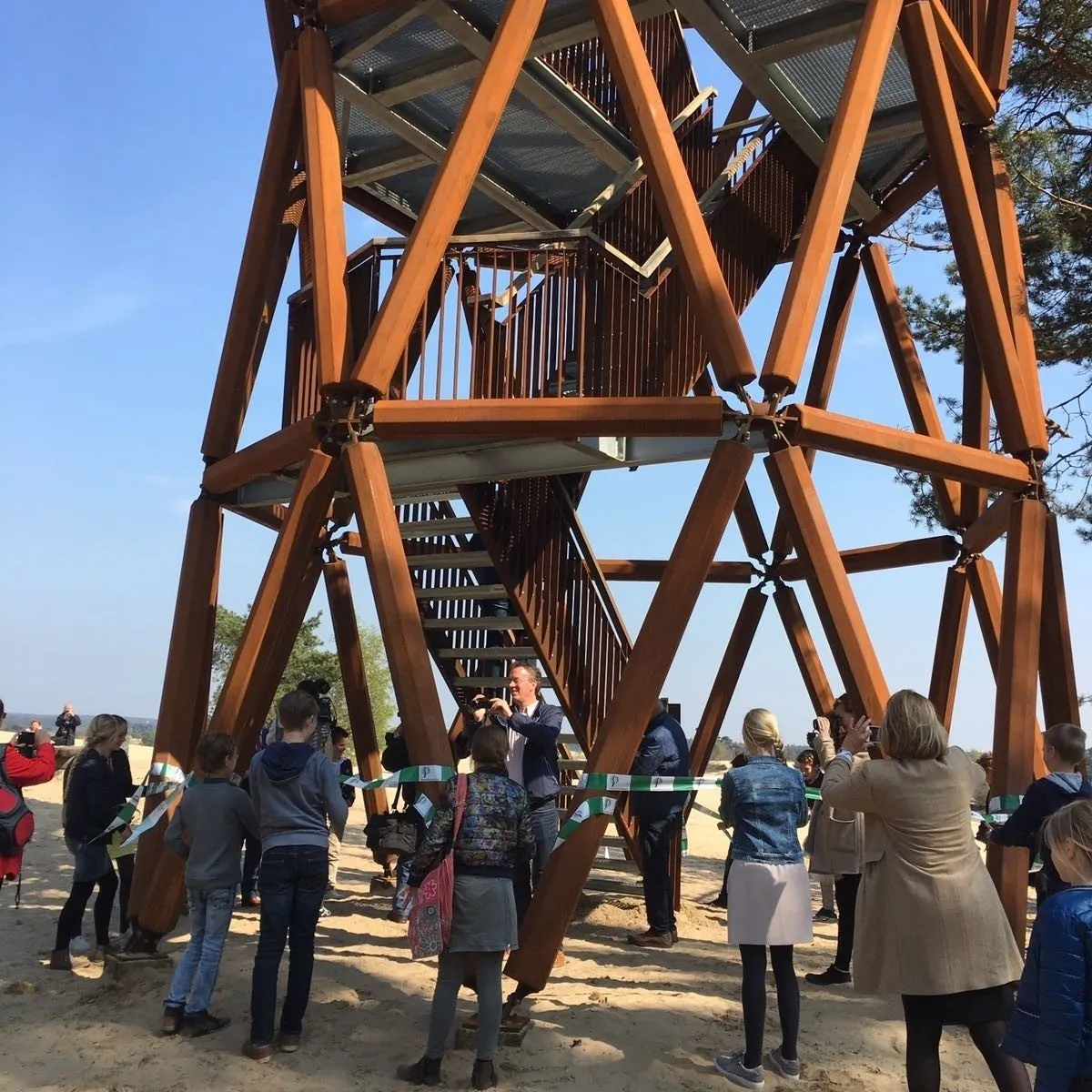 openingshandeling opening uitkijktoren kootwijkerzand staatsbosbeheer