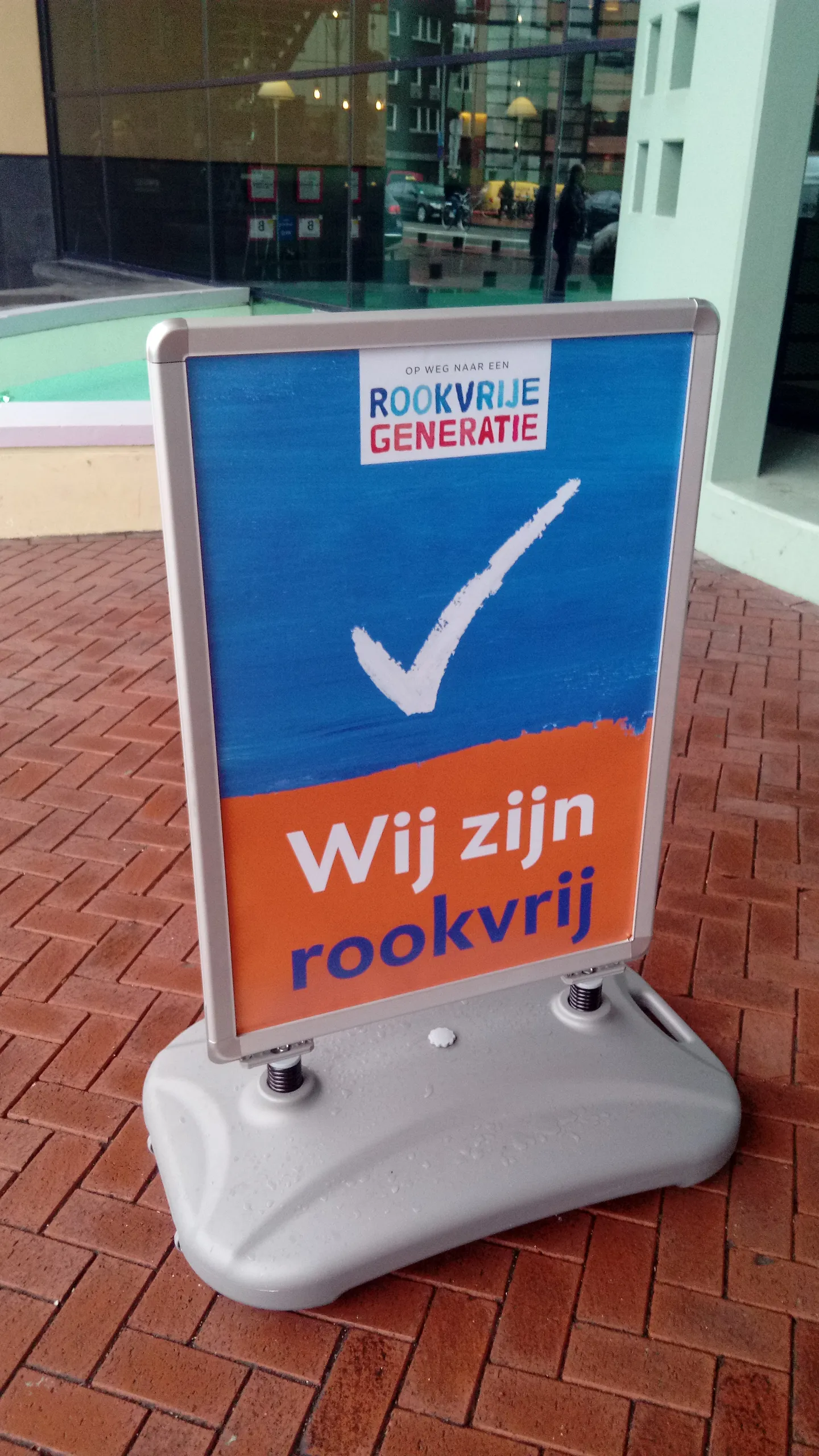 rookvrije generatie wij zijn rookvrij sign at the umcg groningen 2019 03