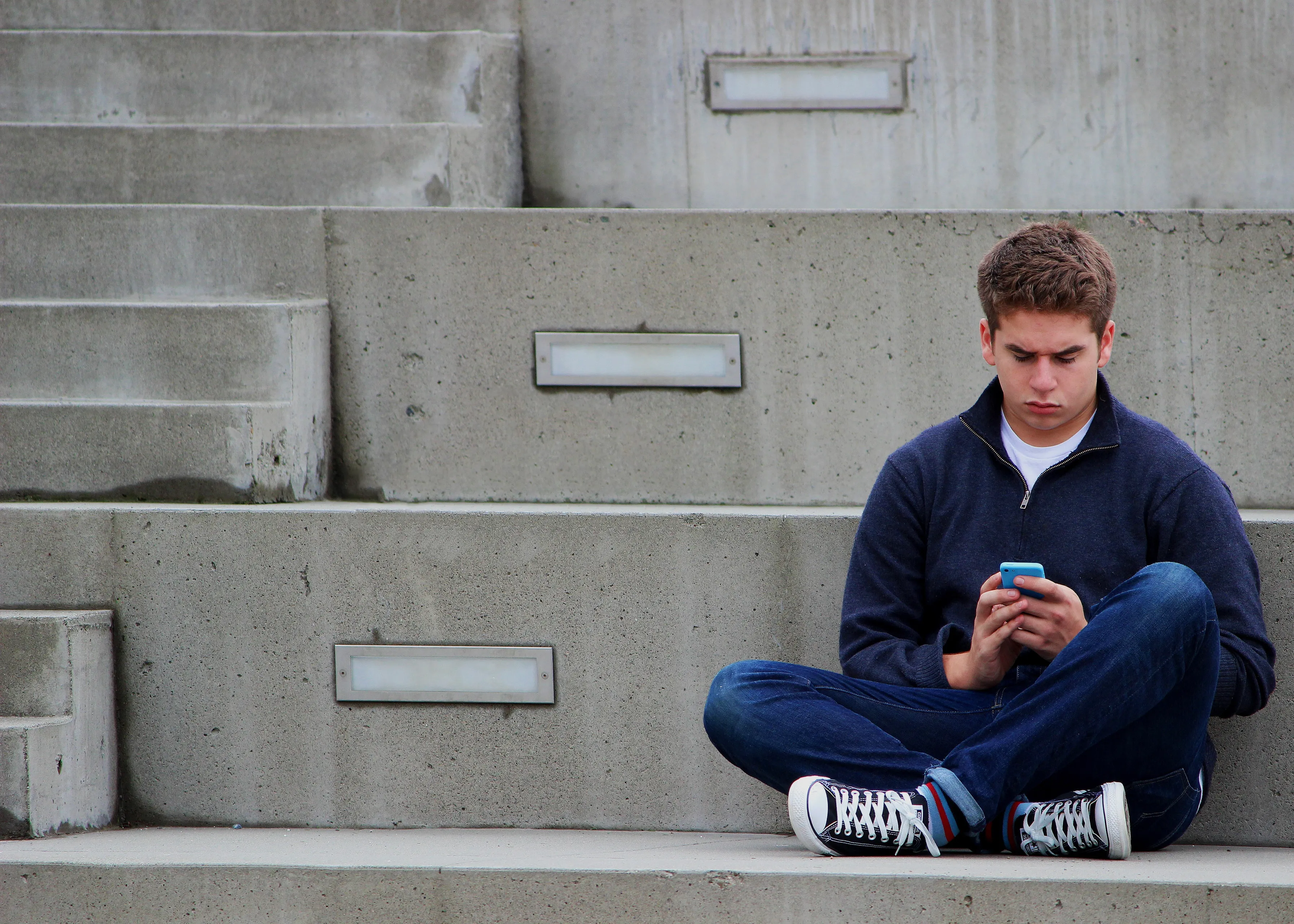 texting 1999275