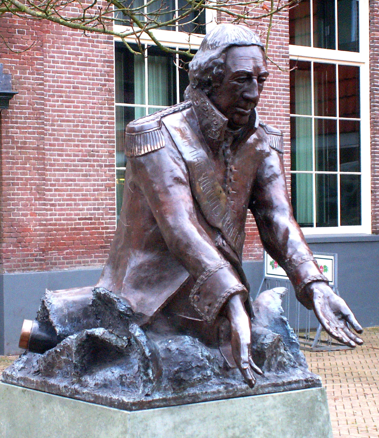 van kinsbergen monument vosselmanstraat