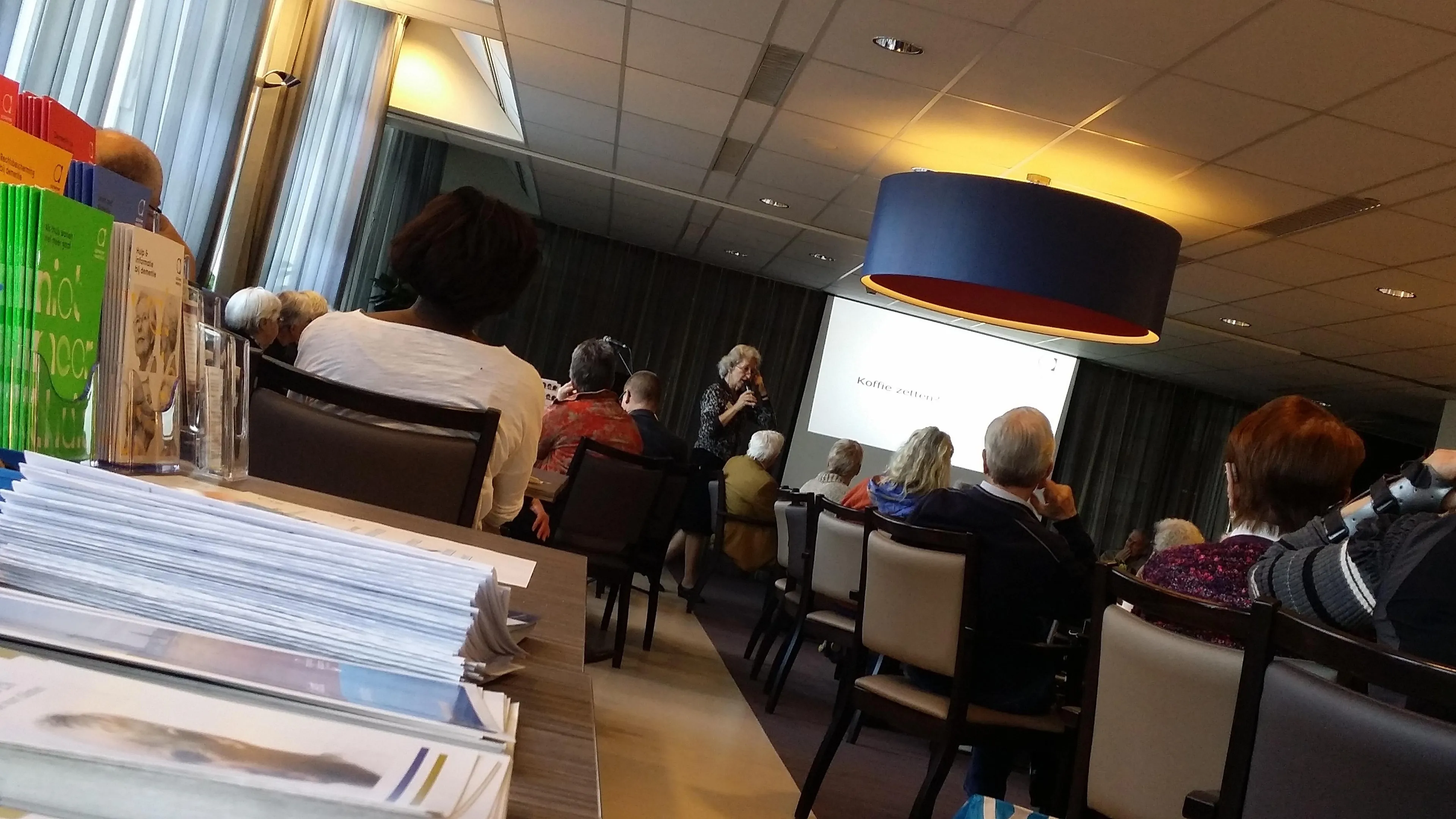 voorlichting beleven met dementie netwerk dementie oost veluwe