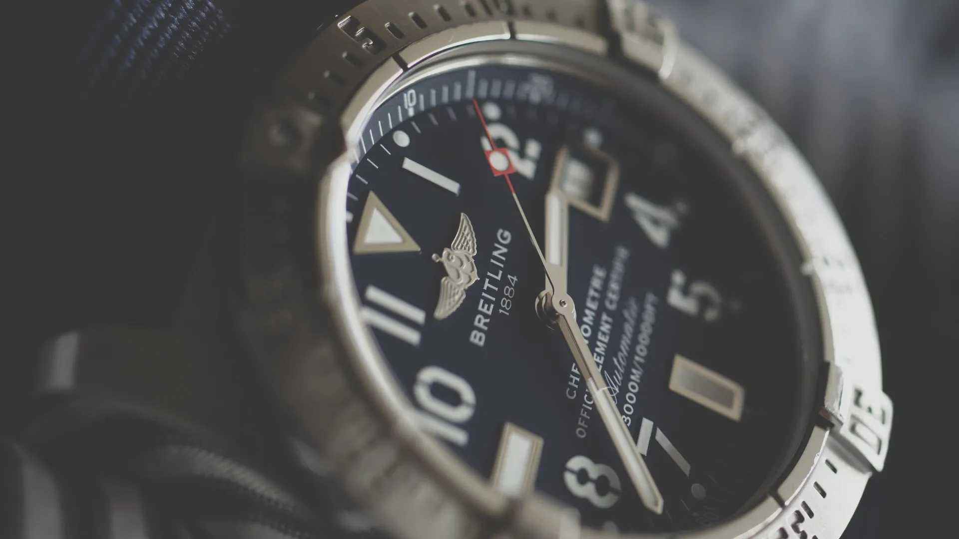 watch 1031604