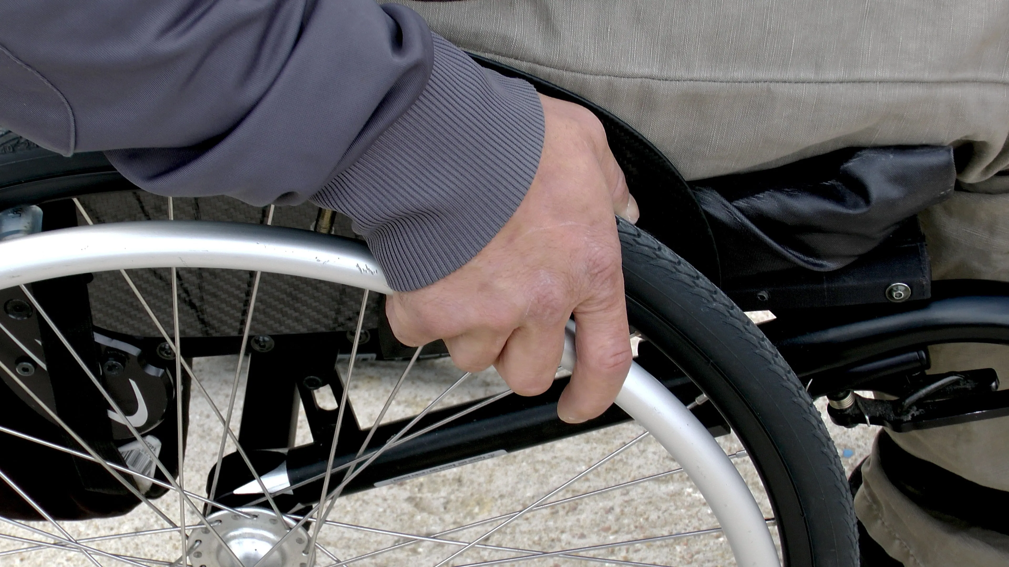 wheelchair 1230101 1