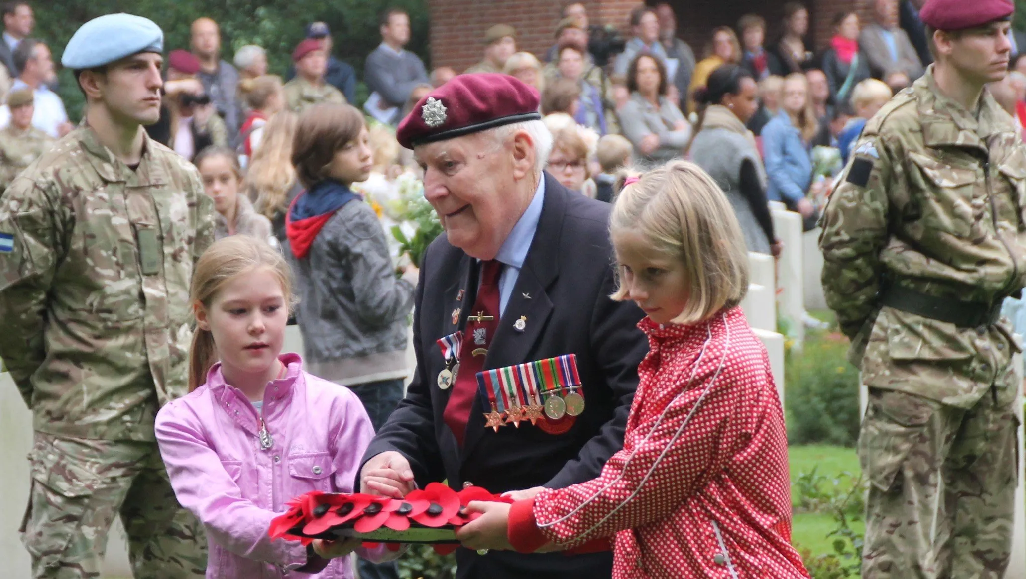 axttvxihdksib4zq0izj7tl6x johnny petersairbornefoto jan verniers