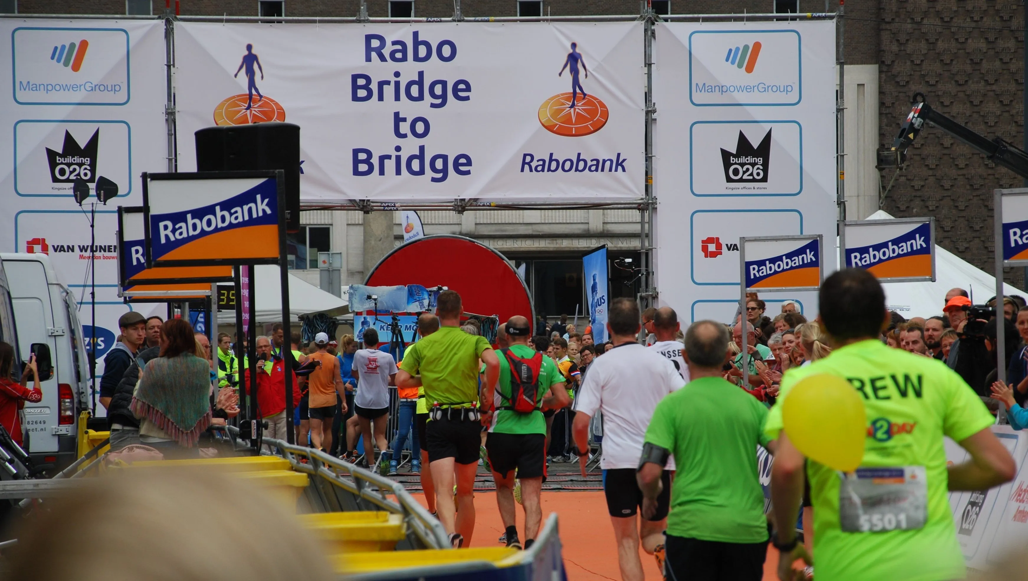 az0vk8856rlh2j3i3ljzzcpu5 bridgetobridge2014091410arnhem nieuws 17