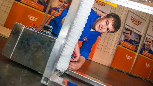 b2uas1gunbph8dual2w38lf4h tom houtmanmichiel van ruitenbeek