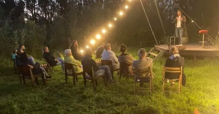 comedy at the frog n