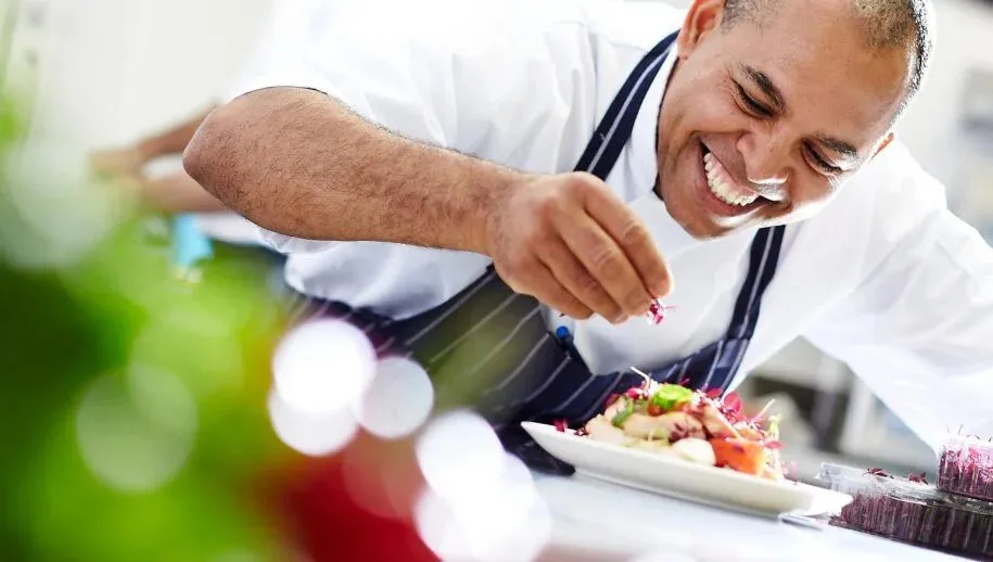 coronarestaurants191494504 3644028965702348 1376400826226467000 n 915x518 1