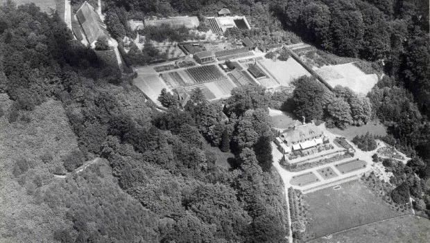 e3teh755u2ncwrv0zbroe5d5x oorsprong villa tuin 1937