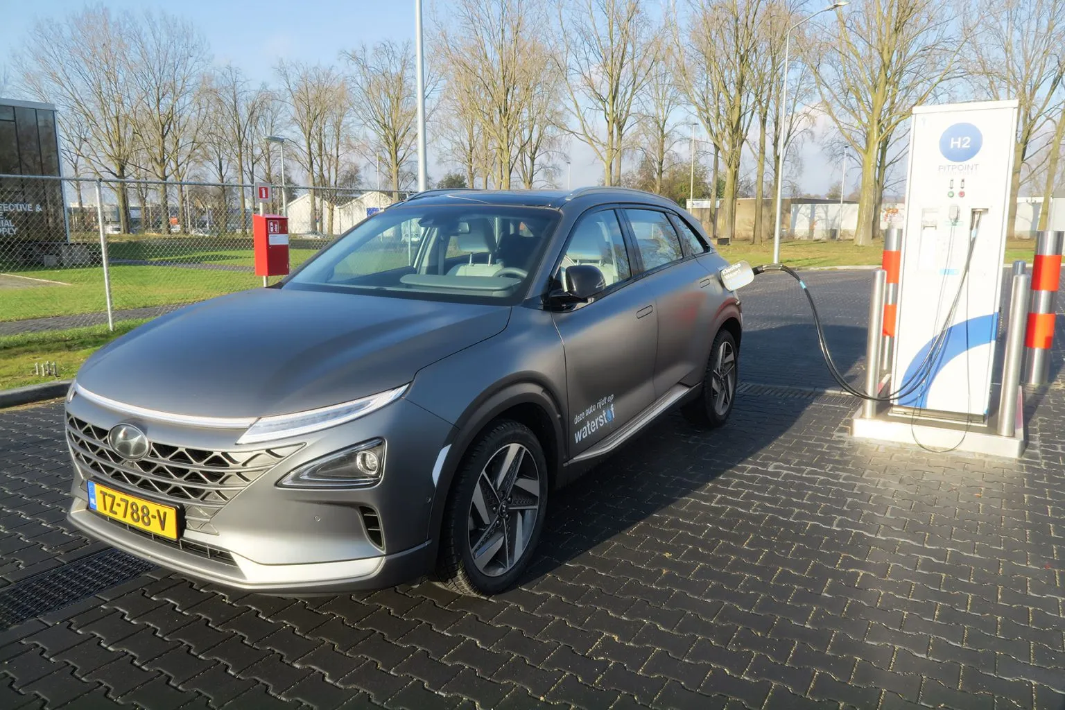 h2 driveipkw waterstofauto 1536x1024