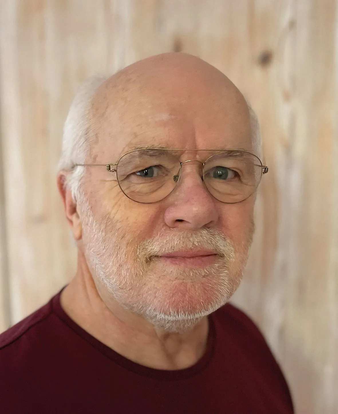 henkbrendel auteursfoto ingesteld