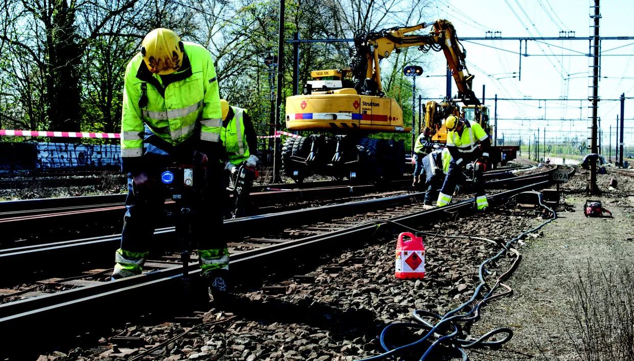 k1ap9vxsnb7ll23qh0wyd6w71 reparatiewerkzaamhedenaanspoorfotojosvanzettenprorail