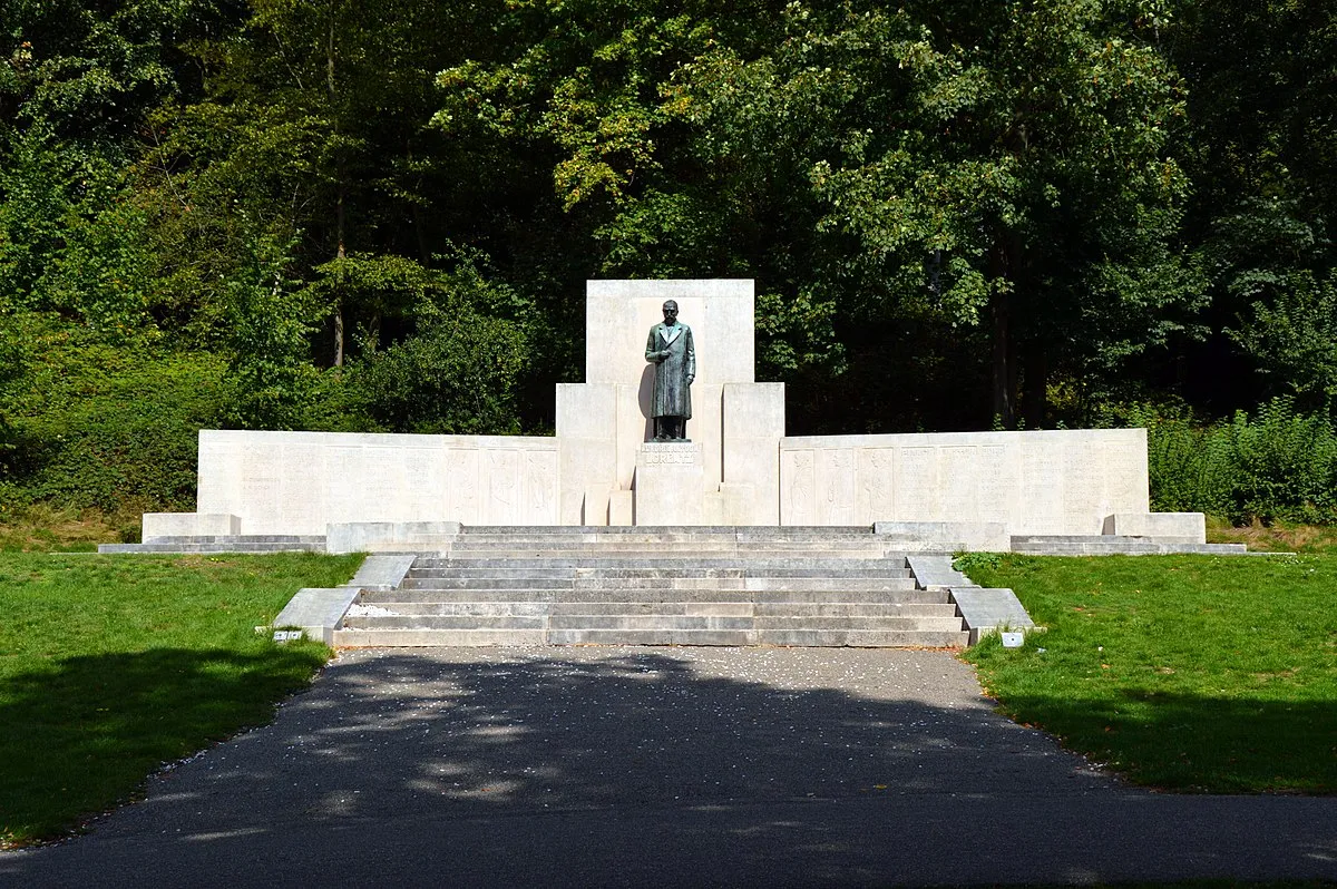 lorentz monument park sonsbeek arnhem nederland netherlands hendrik antoon lorentz ludwig oswald wenckebachwikipedianl