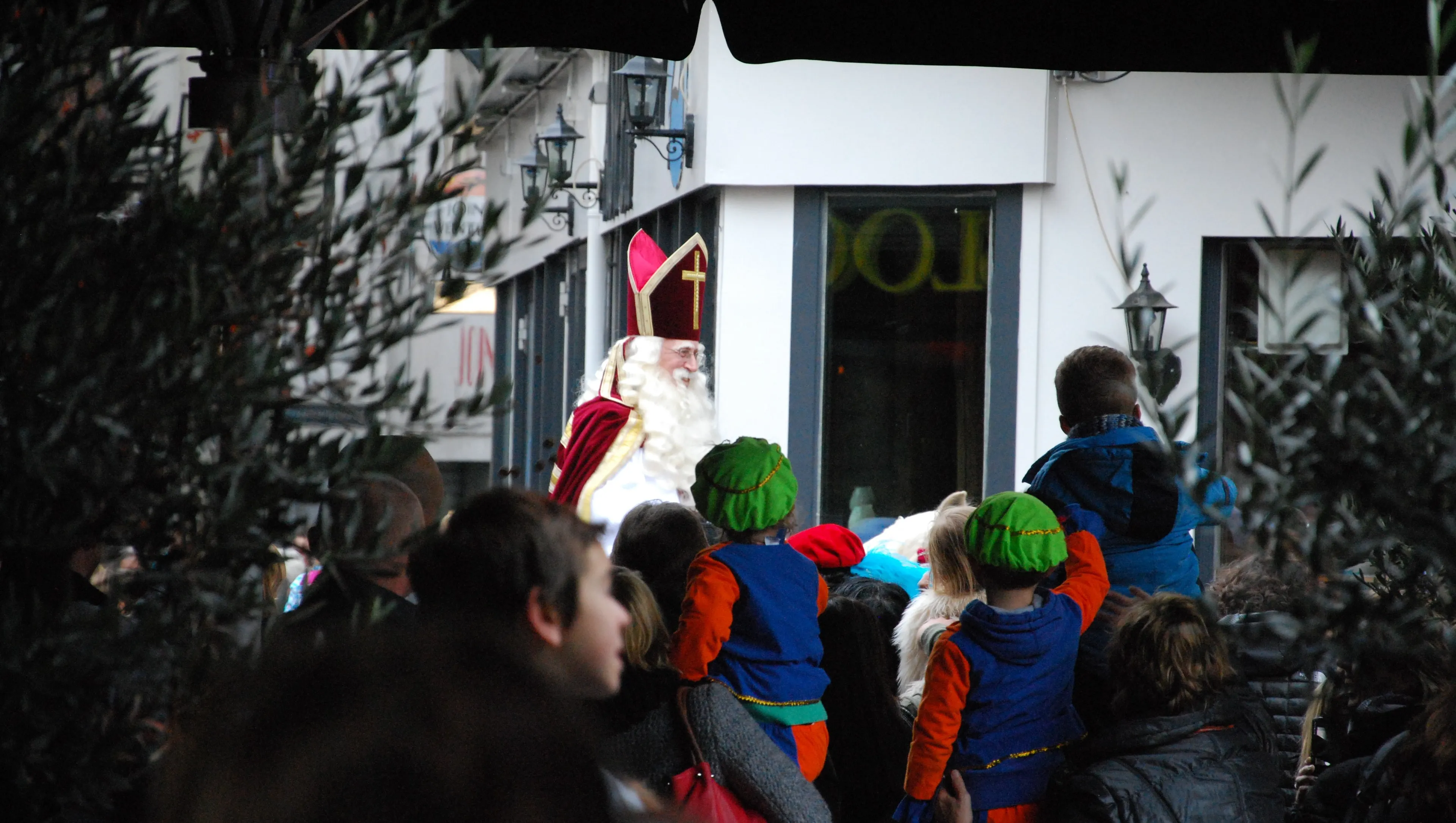 opfwu3kedbpp5kqgk6c3phplx sinterklaas intocht 20141115arnhem nieuws9