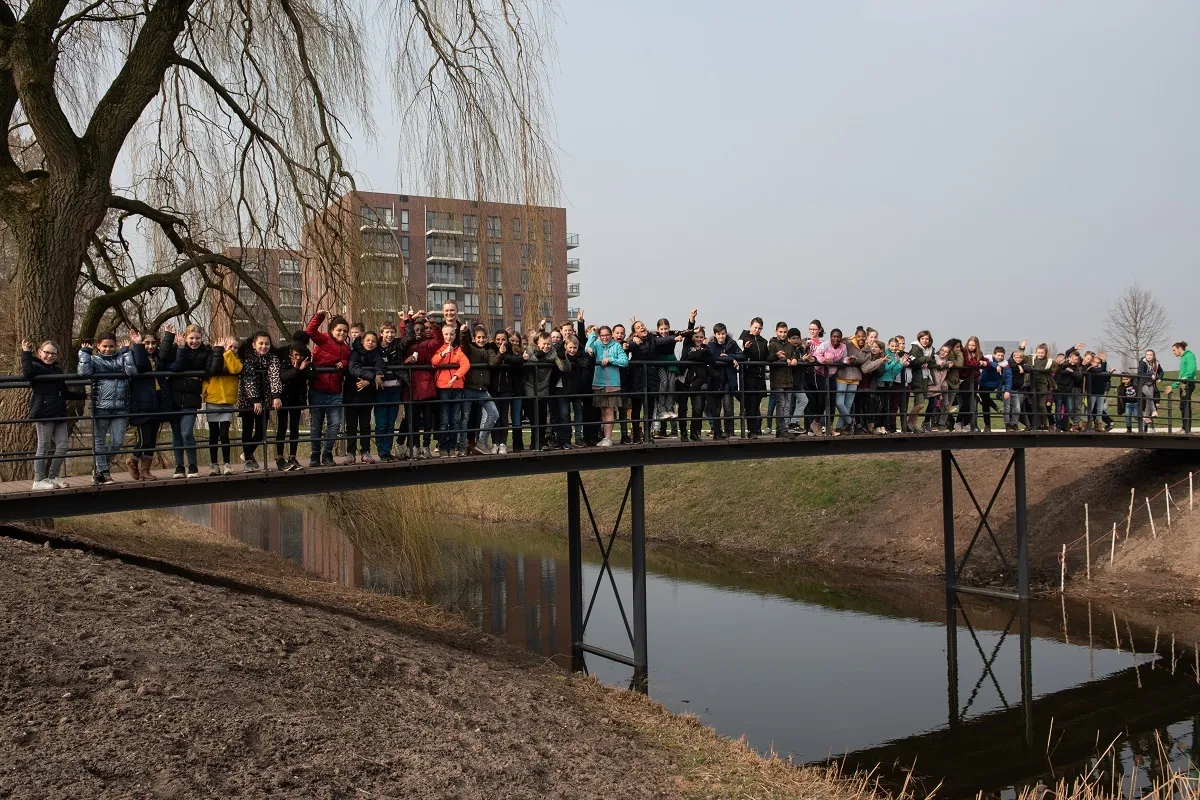 plastic brug malburgen