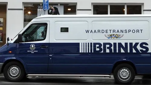 pmytaimvilasjxhixgsrktsoe geldtransportwagenovervalhqnovum