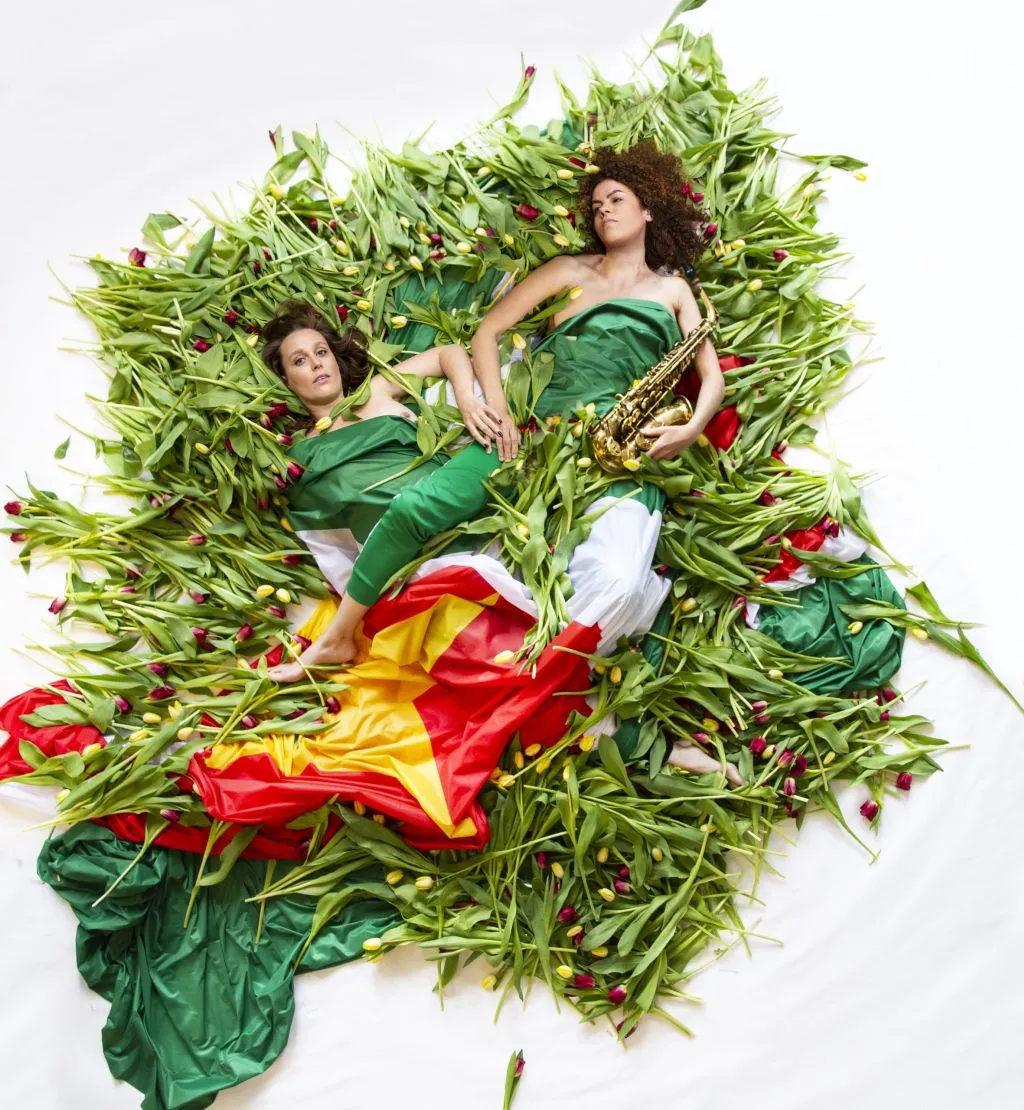 posttheaterbloodbitches leendert vooijce scaled 1