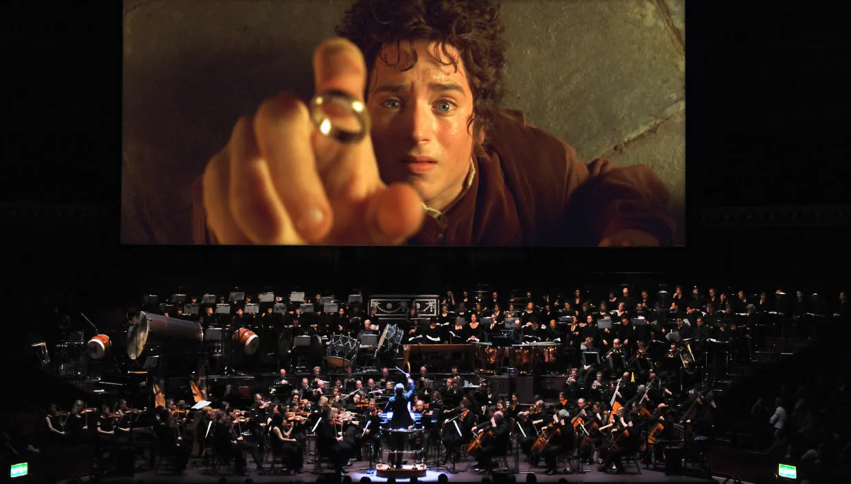 qn3qmp3iqrsdgxn8n3h89vnlw lord of the rings in concert