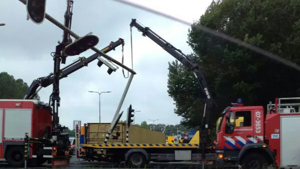 ut7w7khq7or5k753txiy1daco img0348