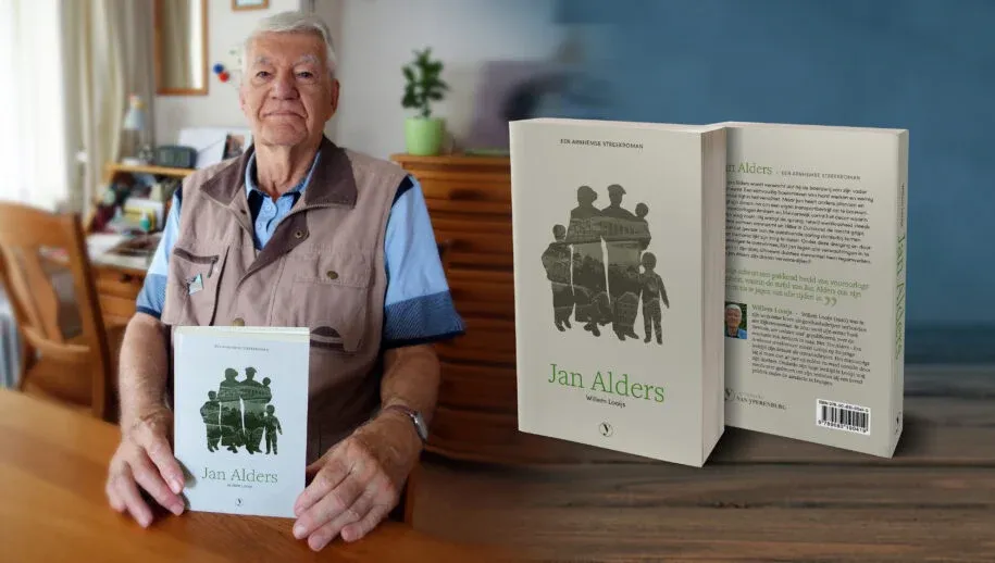 willem looijs met boek2 915x518 1