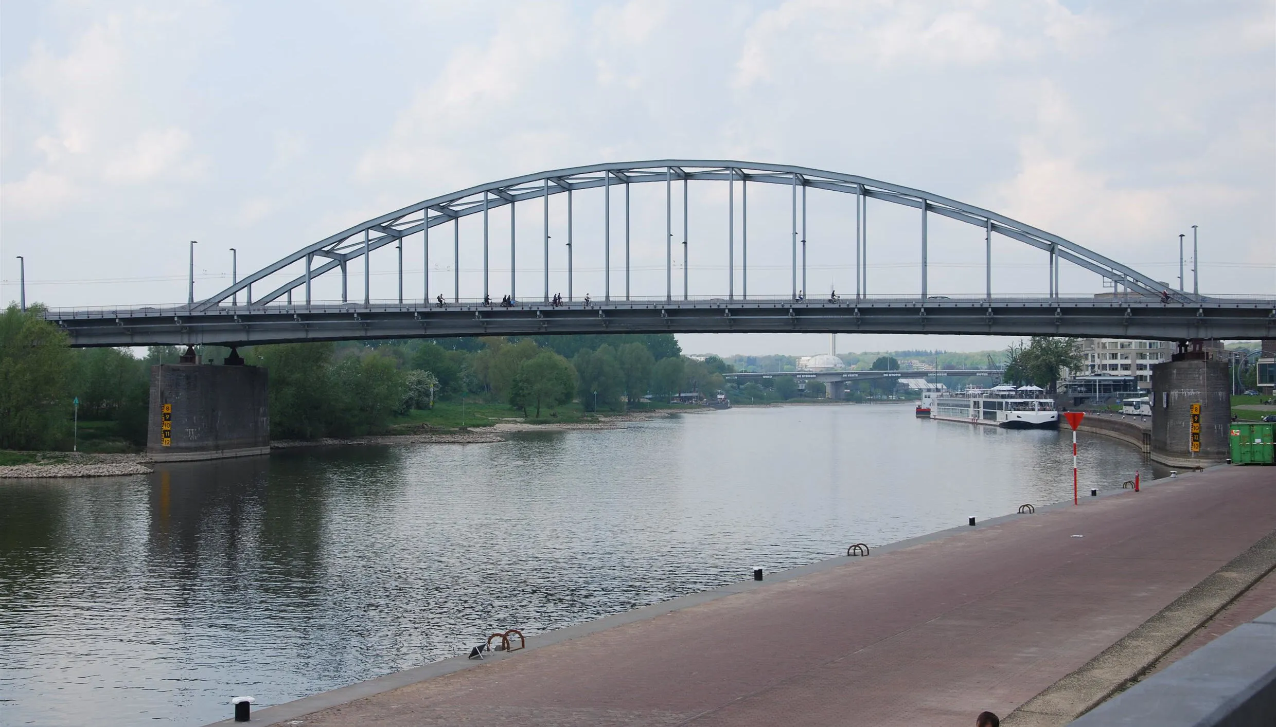 y2mgothgf6s2p8ob67ma97a0r arnhemfrostbrug 1