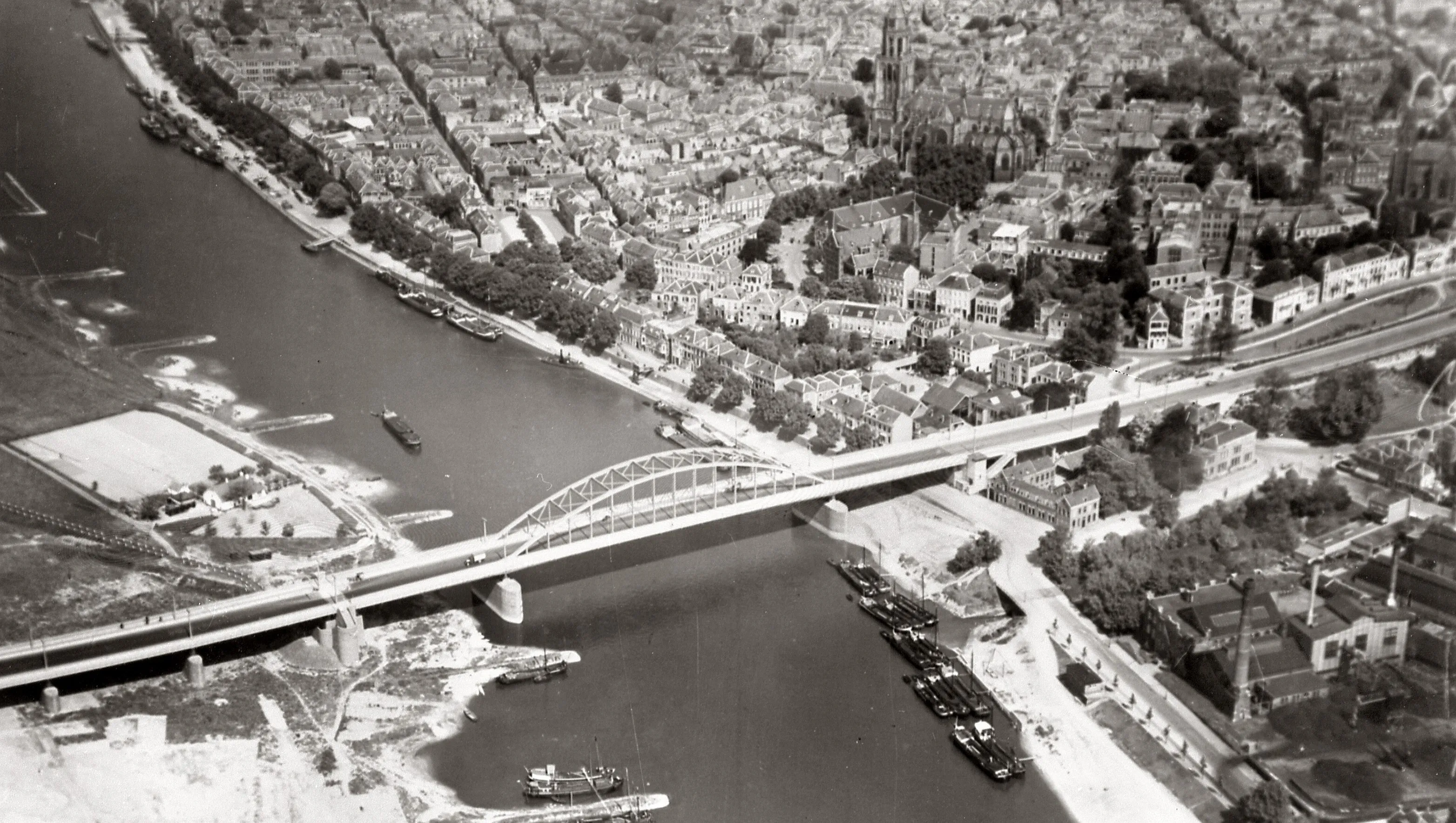 yl7dflc5tket7eywuimenc7gg de brug te ver