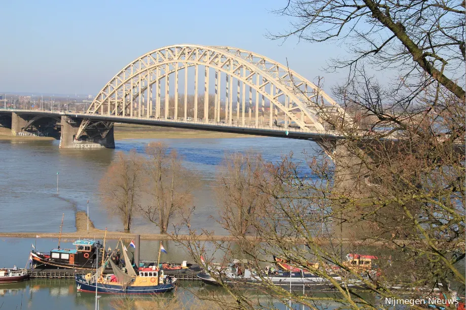 waalbrug 66c7873402057