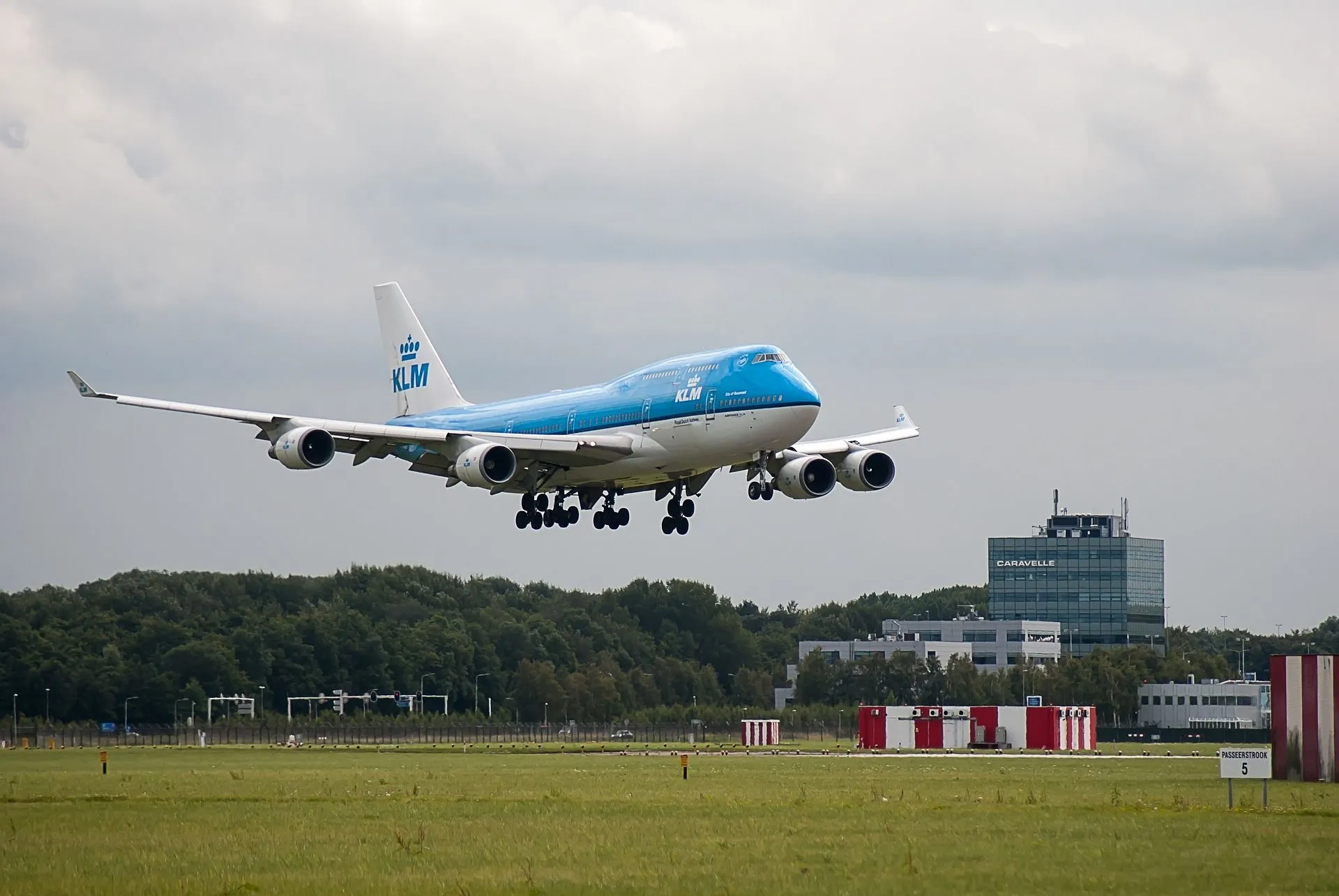 vliegtuig schiphol pixabay