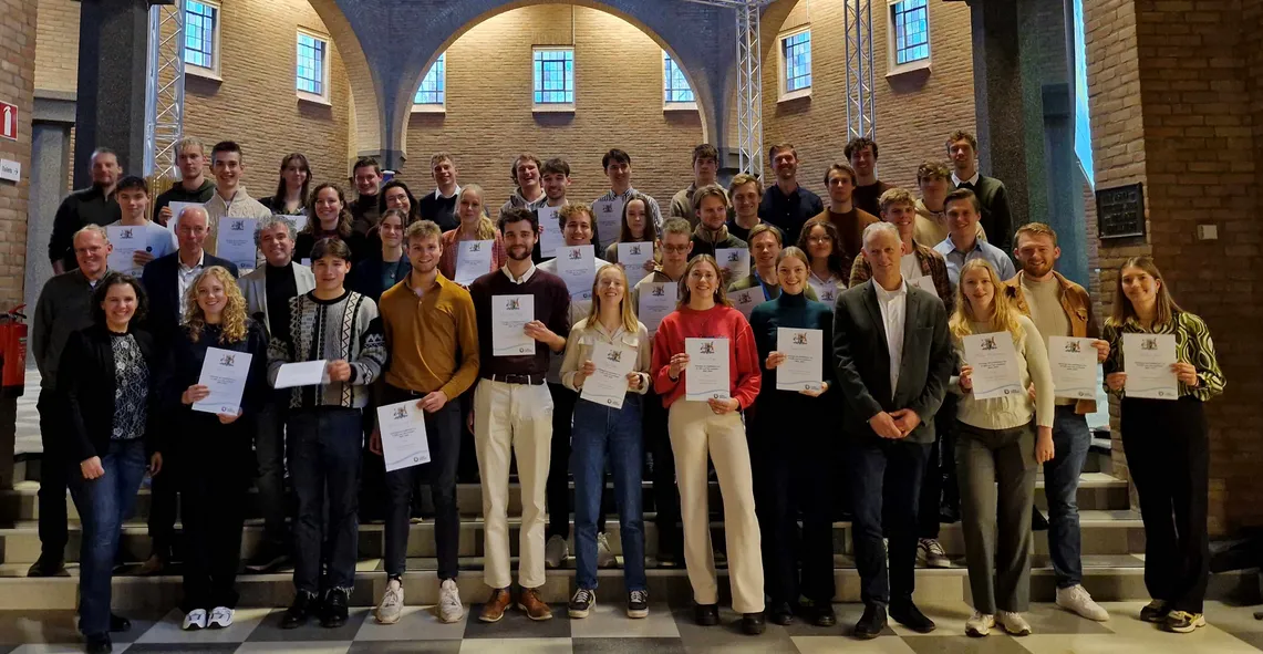 studenten blauw deltalentenfonds 2024 67542b576d7b5jpg jpeg afbeelding 4000 3000 pixels geschaald 21