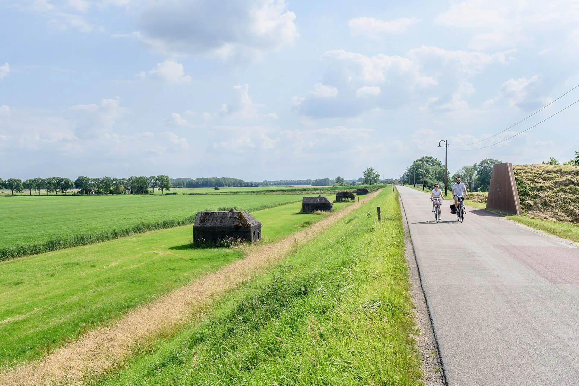 gelderland diefdijk bij fort everdingen groesschuilplaatsen cmartin van lokven