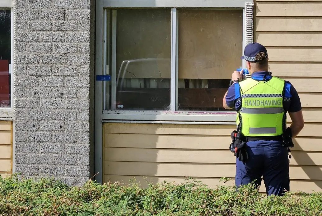 burgemeester sluit pand kronenburgsingel1 na vondst drugs en wapens gemeente arnhem