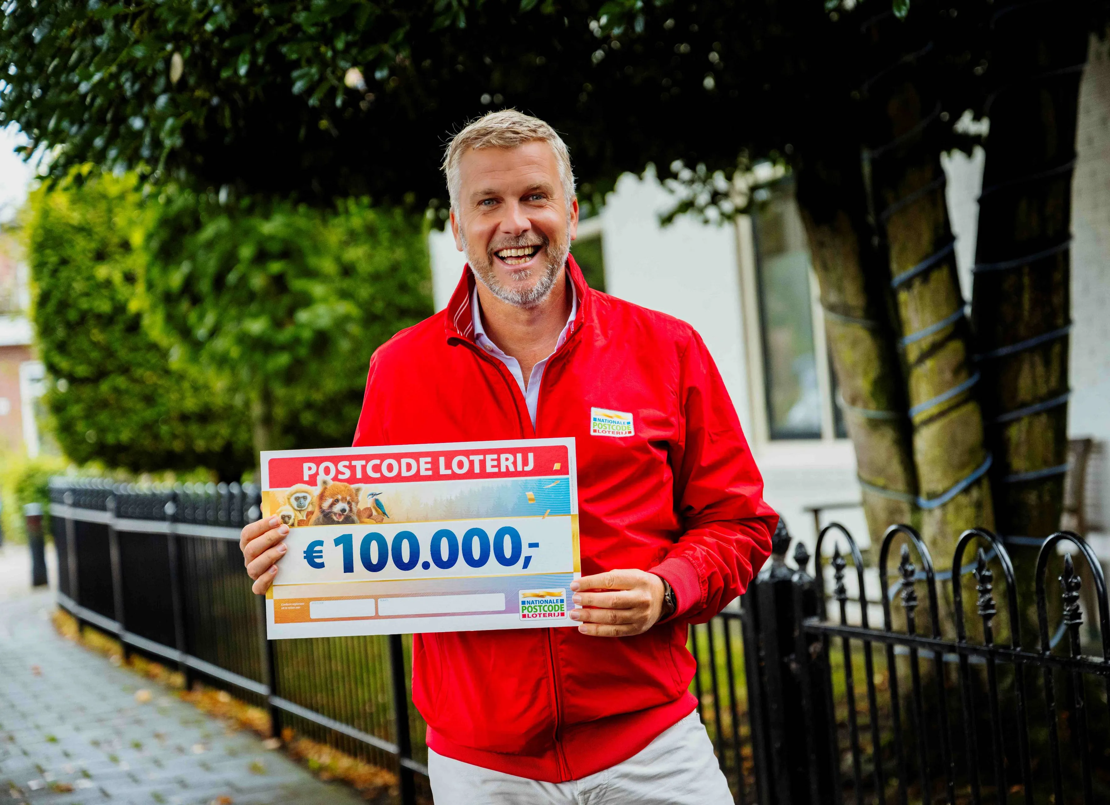 Postcodes-verdelen-100.000-euro-met-elkaar