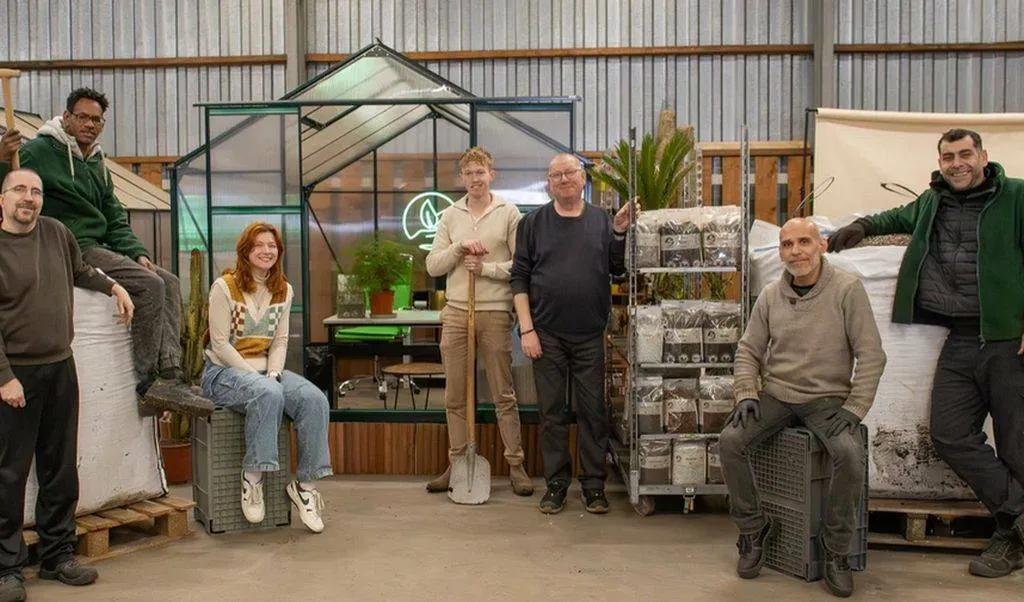 Sybotanica.oprichter Sybrand Bies in het midden