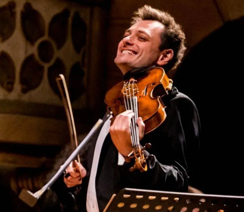 Maxim Rysanov, altviolist en dirigent. Maxim Rysanov speelt en dirigeert Prokofjev - jean.repplier@gmail.com - Gmail