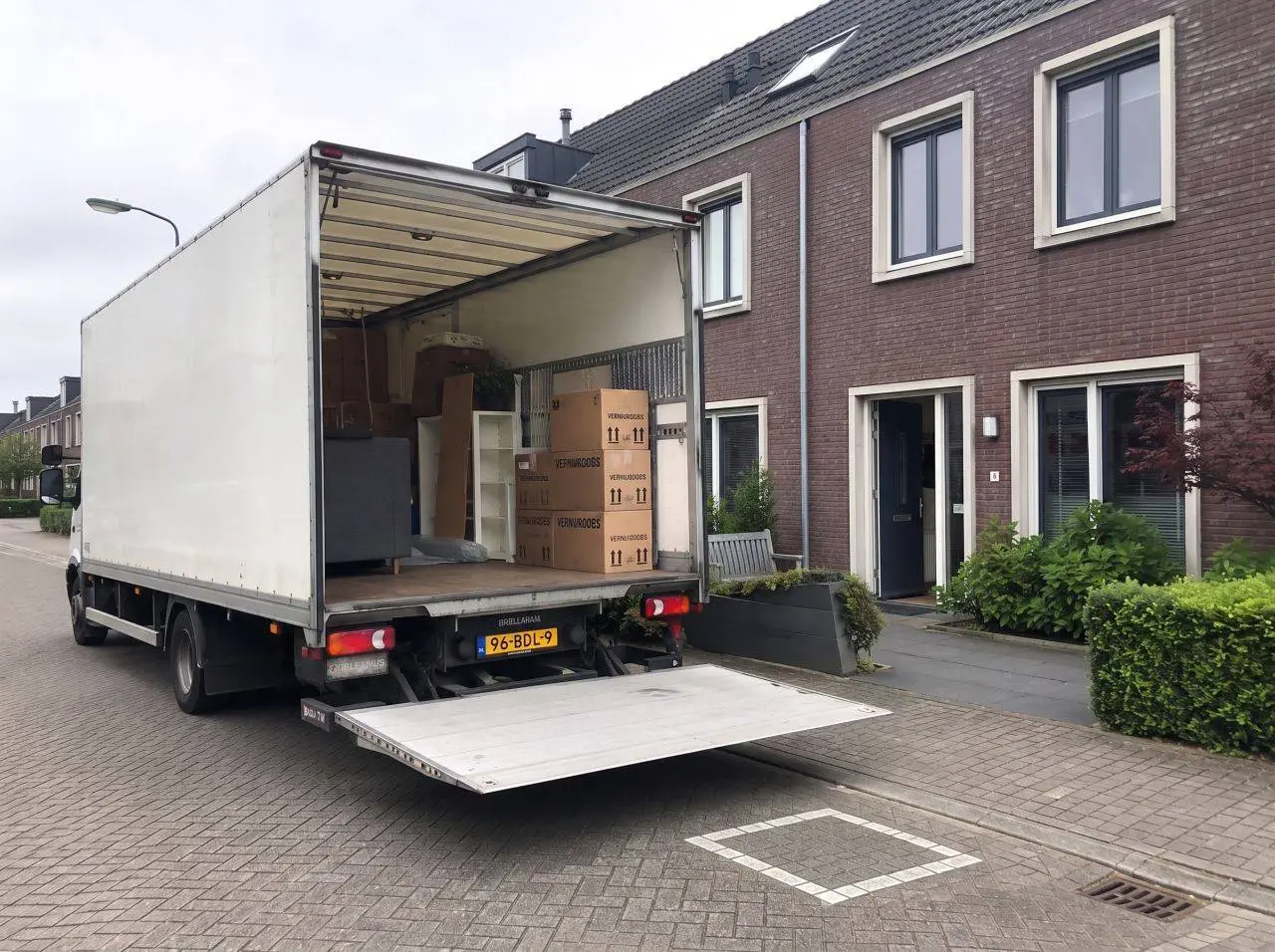 Verhuiswagen.Slimster