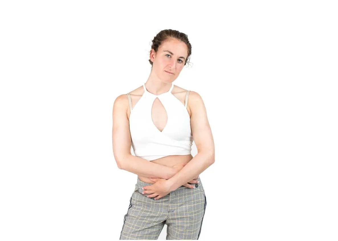 09 06 2022 studiofotosessie esther de boer klein formaat lsfotografie 63 column 34 2