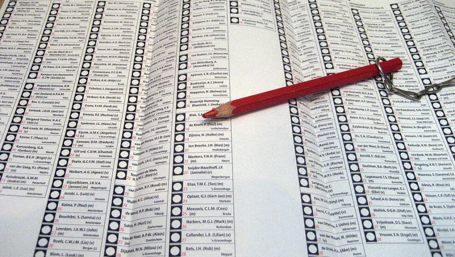 1024px stemmen jm luijt cc by 20 wikipedia 915x518 1