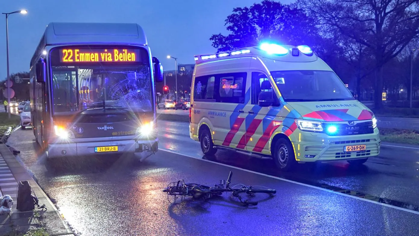 assen ongeval bus fiets 2