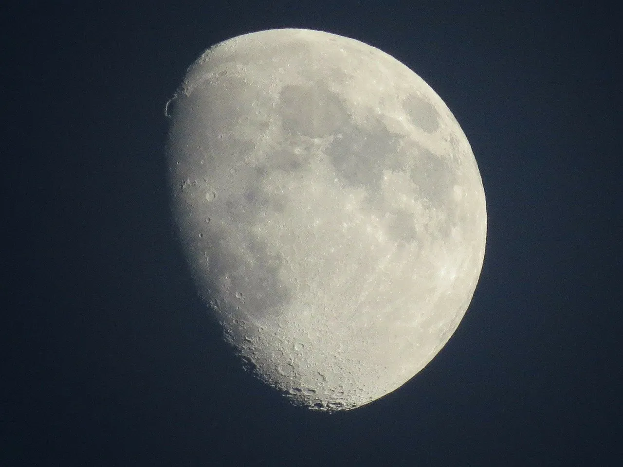 moon 220925 1280 maan
